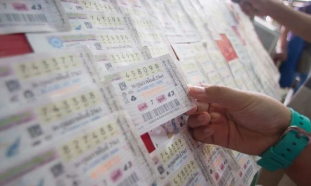 Τύχη ή ατυχία; 83χρονη κερδίζει πάνω από $70 εκατ. στο Λόττο αλλά δεν μπορεί να πάρει τα χρήματα