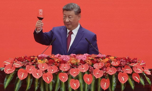 Σι Τζινπίνγκ: Θέλει να γίνει ο πιο ισχυρός Κινέζος ηγέτης μετά τον Μάο