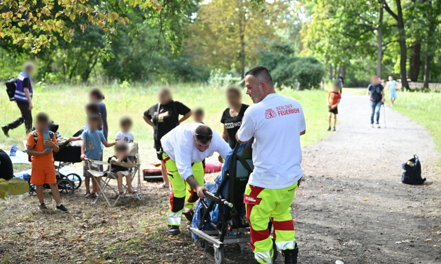 Βερολίνο: Έξι παιδιά στο νοσοκομείο από το αυτοκίνητο που έπεσε σε πλήθος