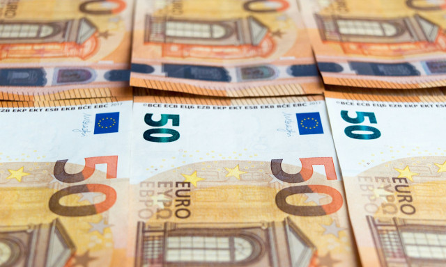 «Λογιστές» και «υπάλληλοι της ΔΕΗ» άρπαξαν 260.000 ευρώ και 36 χρυσές λίρες μέσα σε λίγες ώρες