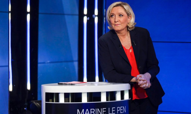 Politico: Το σχέδιο της Λεπέν για να συμμετέχει σε πρόωρες εκλογές παρά τη δικαστική απαγόρευση