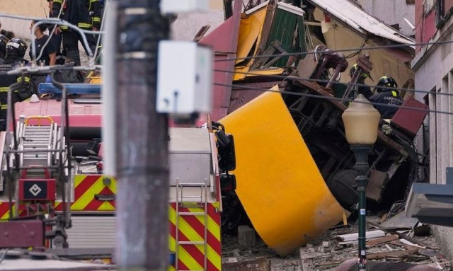 Λισαβόνα: Επιζών φώναξε «Όλοι θα πεθάνουμε» πριν το δυστύχημα του τελεφερίκ
