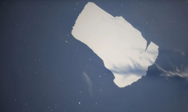 Το κολοσσιαίο παγόβουνο της Ανταρκτικής διαλύεται μετά από 40 χρόνια