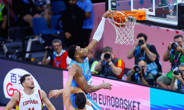 «Όλος ο κόσμος ψάχνει τρόπο να σταματήσει τον Γιάννη»: Στο Ισραήλ «πονοκεφαλιάζουν» με Αντετοκούνμπο