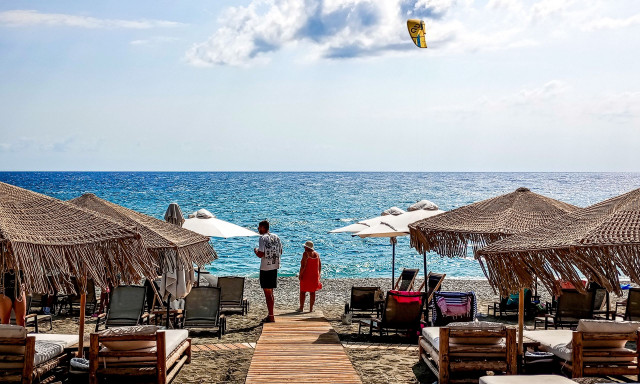 Καιρός: Με τοπικές βροχές η Παρασκευή – Καλοκαιρινό το Σαββατοκύριακο