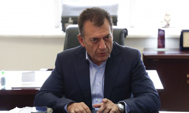 Βρούτσης: Ξεκάθαρος για Final Four - «Πέντε μήνες προσπαθούμε, μιλάμε μόνο με Euroleague»