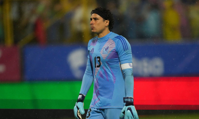 Μεταγραφές, Super League: Ο Πανσερραϊκός θέλει να φέρει στην Ελλάδα τον Γκιγιέρμο Οτσόα