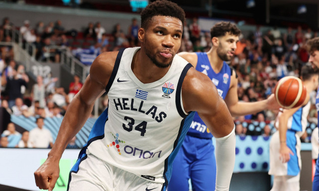 Γιάννης Αντετοκούνμπο: Το σχόλιό του για τις τουρκικές σημαίες στο live του - «Φύγετε από εδώ τώρα»