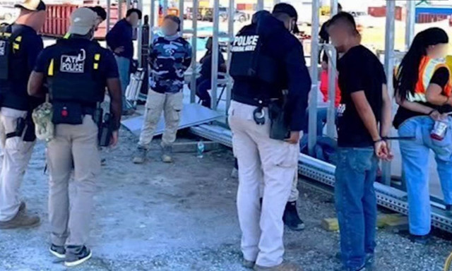 ΗΠΑ: Αναζητείται λύση για τους Νοτιοκορεάτες που συνελήφθησαν σε επιδρομή για μετανάστες