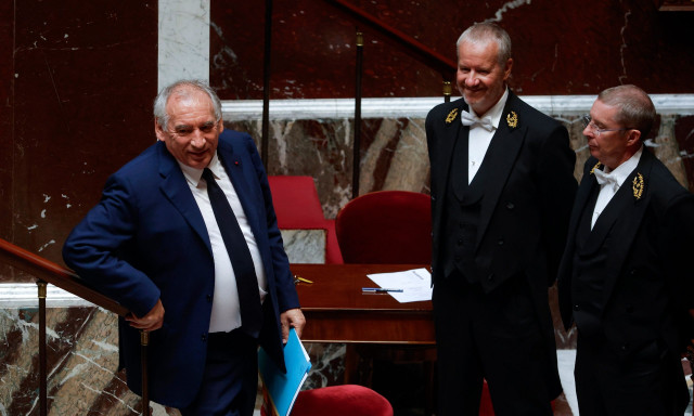 Γαλλία: Ξεκίνησε η ψηφοφορία για την πρόταση ψήφου εμπιστοσύνης