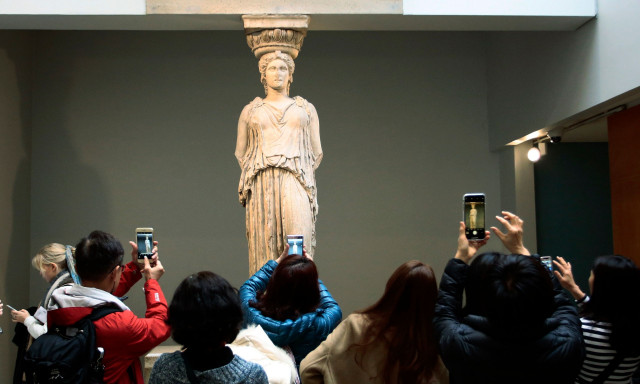 Η Καρυάτιδα το έσκασε από το Βρετανικό Μουσείο