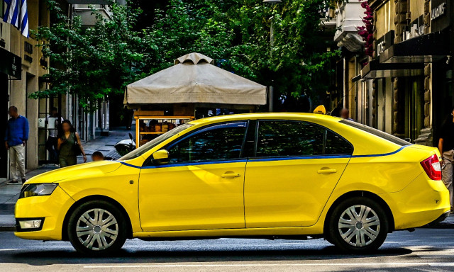 Ρέντης: 34χρονος Ολλανδός έκλεψε ταξί και παρέσυρε τον οδηγό – Τον συνέλαβε η ΔΙΑΣ