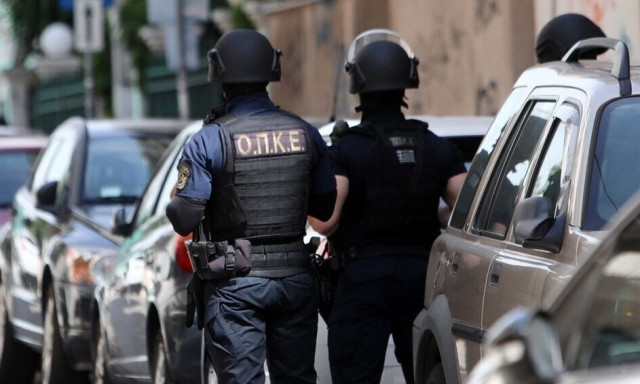 Συνέλαβαν τους γιους πρώην υπουργού του ΣΥΡΙΖΑ στα Εξάρχεια