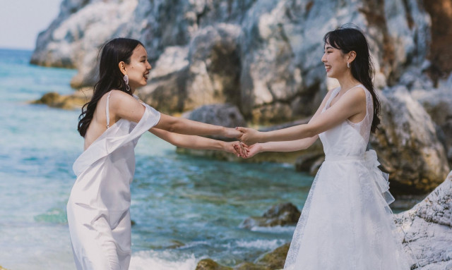 «Μου βρήκε δουλειά το Chat Gpt!»: Η ιστορία της φωτογράφου από τη Σκόπελο και το Mama Mia