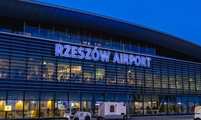 Ρωσικά drones παραβίασαν τον εναέριο χώρο της Πολωνίας – Έκλεισαν τέσσερα αεροδρόμια