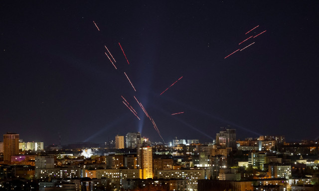 Νέα μεγάλη επιδρομή της Ρωσίας στην Ουκρανία με drones – Απογειώθηκαν μαχητικά από την Πολωνία