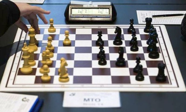 Ρέθυμνο: Ιστορική στιγμή στο ελληνικό σκάκι - Ο Νικόλας Θεοδώρου κέρδισε παγκόσμιο πρωταθλητή