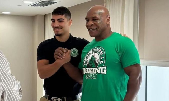 Μάικ Τάισον: Ο θρυλικός πυγμάχος με μπλουζάκι του Παναθηναϊκού!