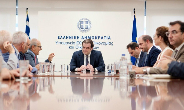 Συνάντηση Πιερρακάκη με ΠΟΜΙΔΑ: «Η ενίσχυση της προσφοράς κατοικιών αποτελεί απόλυτη προτεραιότητα»