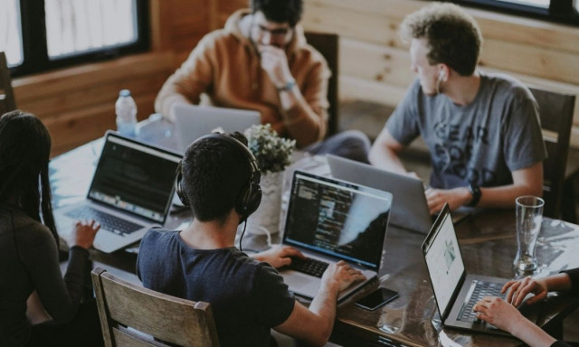 Μισθολογική διαφάνεια: Το 68% των εργαζομένων αγνοεί τη νέα οδηγία