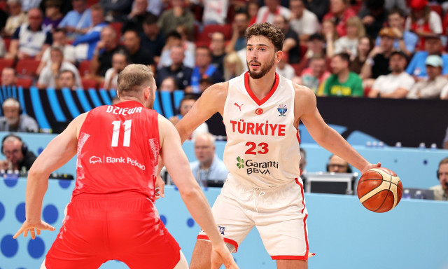Eurobasket 2025: Μετά τα προσβλητικά υπονοούμενα κατά της Ελλάδας ο Σενγκούν έκλεισε τα σχόλια
