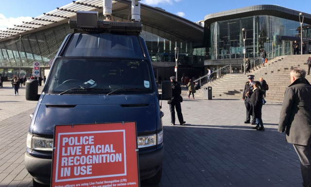 Λονδίνο: Επί ποδός πολέμου η αστυνομία - Αναμένονται μεγάλες διαδηλώσεις για μεταναστευτικό και Κερκ