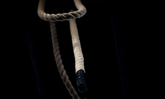 Λάρισα: Άνδρας βρέθηκε απαγχονισμένος στο σπίτι του