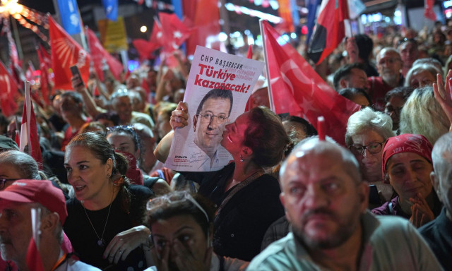 Τουρκία: Συνεχίζεται η καμπάνια κατά των δήμων της αντιπολίτευσης - 13 συλλήψεις στην Άγκυρα