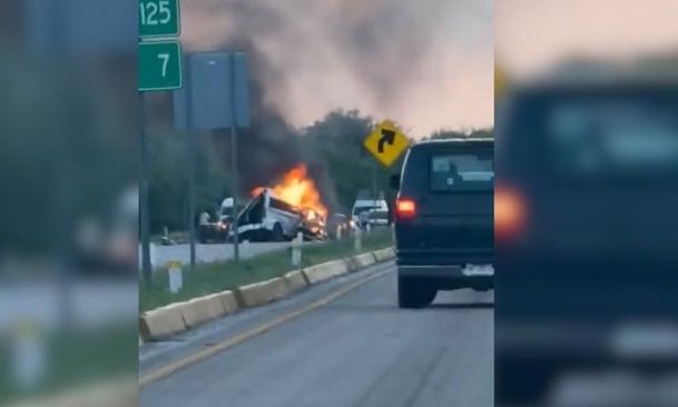 Πολύνεκρη τραγωδία στο Μεξικό: 15 νεκροί σε σύγκρουση αυτοκινήτου, τρέιλερ και ταξί