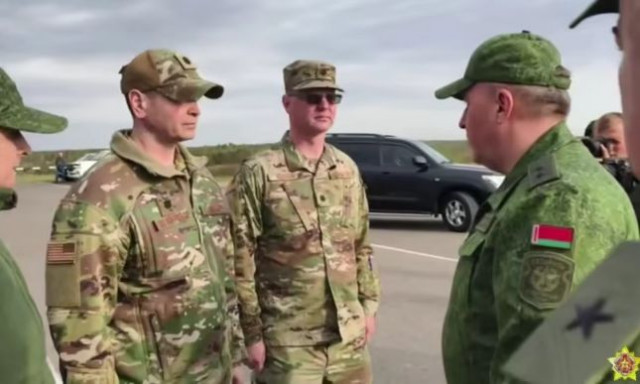 Αιφνιδιαστική επίσκεψη Αμερικανών αξιωματικών στην κοινή στρατιωτική άσκηση Ρωσίας-Λευκορωσίας