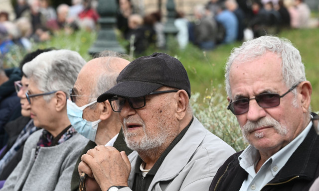 Πότε θα πληρωθούν οι συντάξεις Δεκεμβρίου από τον ΕΦΚΑ – Δείτε τις ημερομηνίες