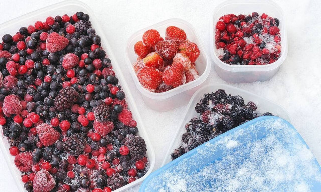 8 πράγματα που δεν πρέπει να αποθηκεύετε σε πλαστικό