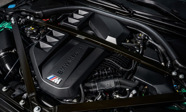 BMW κινητήρας σε Mercedes; Η φήμη «έσβησε» πριν ανάψει