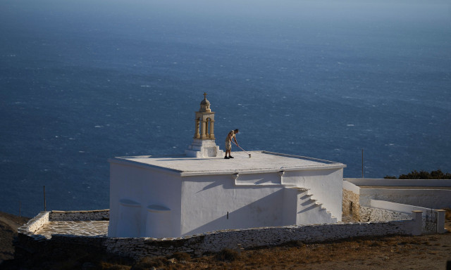 Το νησί με τα 1.000 ξωκλήσια που μάγεψε το Associated Press