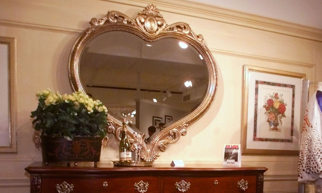 Πού δεν πρέπει να κρεμάτε τον καθρέφτη στο σπίτι - Σαφείς κανόνες για πλούτο και ευτυχία