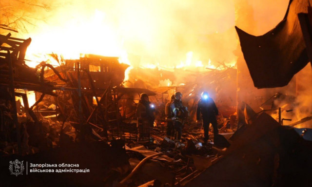 Ρωσικές επιδρομές στη νότια Ουκρανία – Τουλάχιστον δύο νεκροί και εννέα τραυματίες