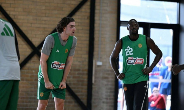 Παναθηναϊκός AKTOR: Ξεκίνησε δουλειά με τον NBAer Τζος Γκίντι των Μπουλς να φοράει τα «πράσινα»