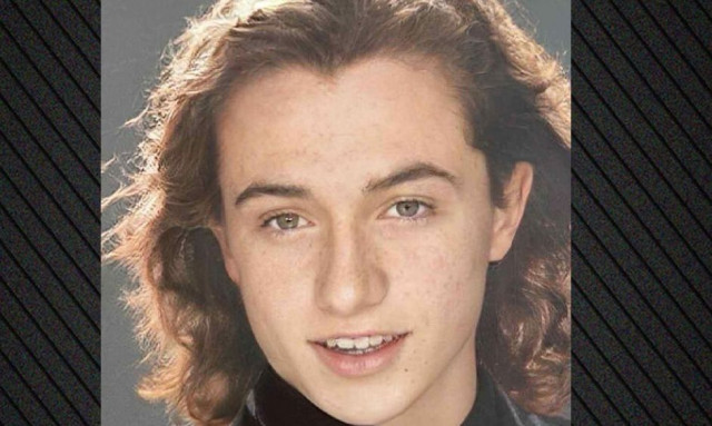 Λευτέρης Πανταζής: Η ρετρό φωτογραφία του με... μαλλιά!