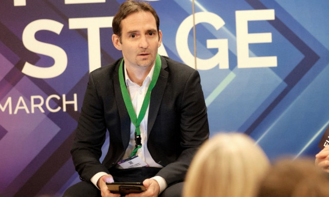 Από το τιμόνι του Playboy στα χαρακώματα της Ουκρανίας - Η απίστευτη ιστορία του Βλαντιμίρ Λιαπόροφ