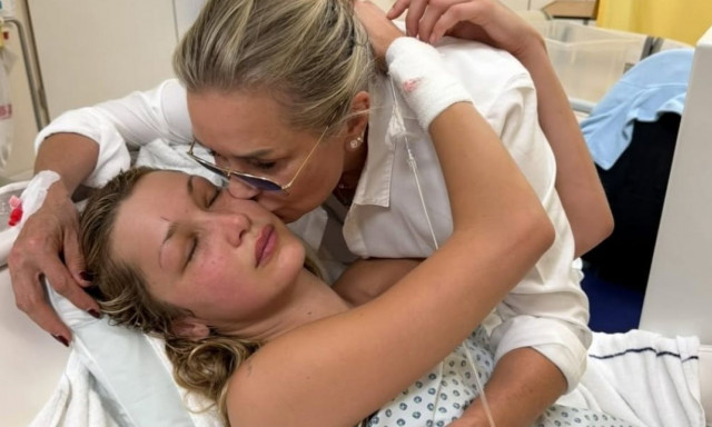 Μπέλα Χαντίντ: Δίνει «σκληρή μάχη» με τη νόσο του Lyme - Εικόνες μέσα από το νοσοκομείο