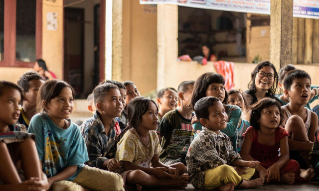 Ινδονησία: Περισσότεροι από 800 μαθητές δηλητηριάστηκαν από δωρεάν σχολικά γεύματα