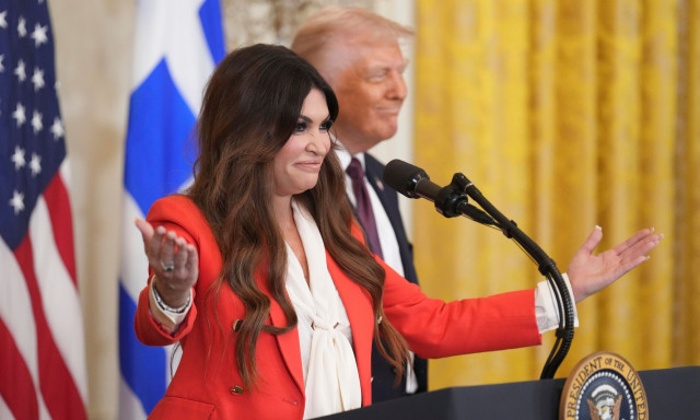 Κίμπερλι Γκιλφόιλ: Είναι η μεγαλύτερη τιμή της ζωής μου να υπηρετήσω ως Πρέσβης των ΗΠΑ