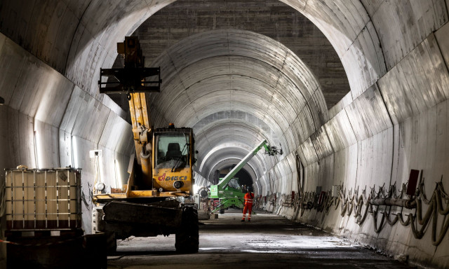 Ιστορικό βήμα σύνδεσης Βόρειας με Νότια Ευρώπη - Η σήραγγα κάτω από τις Άλπεις