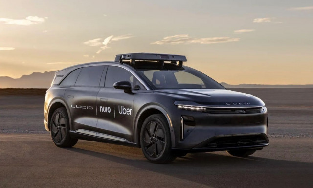 Ο CEO της Uber προβλέπει το μέλλον: «Τα ρομποταξί θα αντικαταστήσουν τους οδηγούς σε 10 – 15 χρόνια»