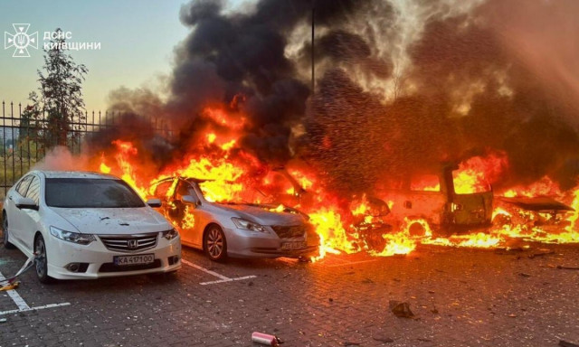 Ουκρανία: Τρεις νεκροί και δεκάδες τραυματίες από ρωσικές επιθέσεις - Δείτε φωτογραφίες