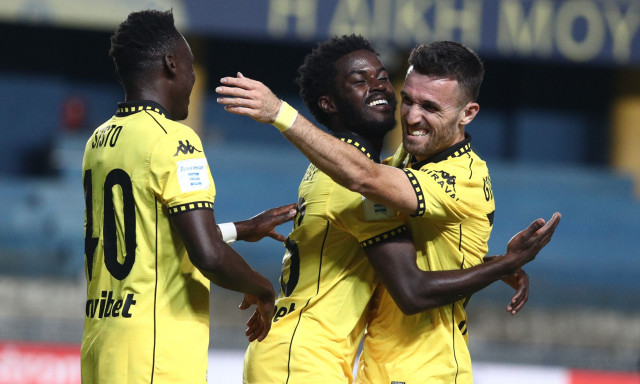 Super League: «Διπλό» ο Άρης στο Αγρίνιο επί της Κηφισιάς, ισοπαλία για Πανσερραϊκό και Ατρόμητο