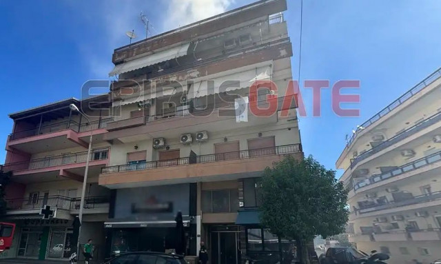 Φωτιά σε επιχείρηση στα Ιωάννινα – Στο σημείο η Πυροσβεστική - Βίντεο