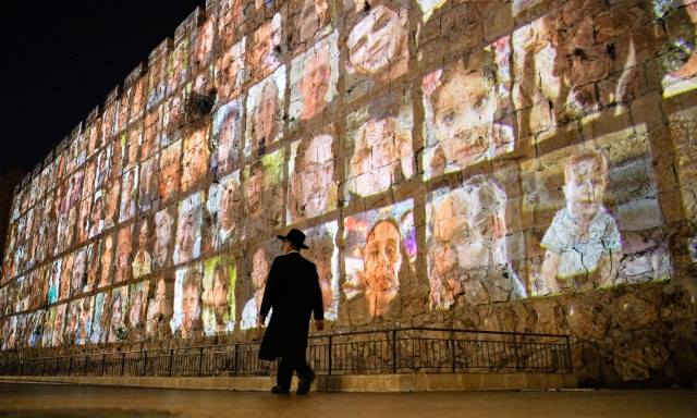 Τελεσίγραφο Χαμάς σε Νετανιάχου με «φωτογραφία αποχαιρετισμού» των αιχμαλώτων