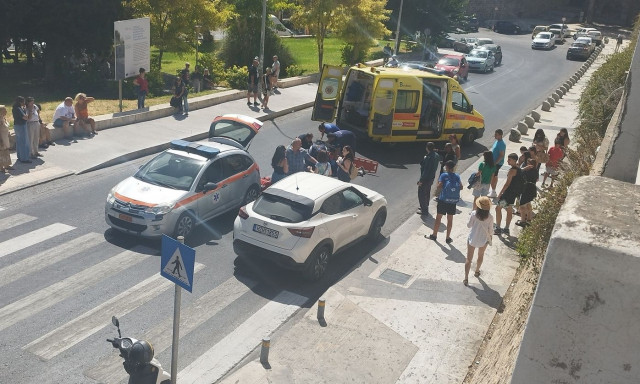 Ηράκλειο: Αυτοκίνητο παρέσυρε και τραυμάτισε πεζή – Τραυματίστηκε μία γυναίκα