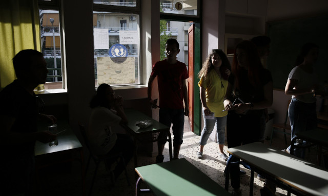 Σχολεία: Σχεδόν το 1/4 των εκπαιδευτικών που διορίστηκαν, πήρε κατευθείαν άδεια